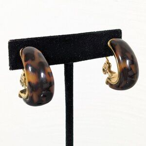 Monet Brown Faux Tortoise Hoop Huggie Drop Clip On Earrings Gold Tone